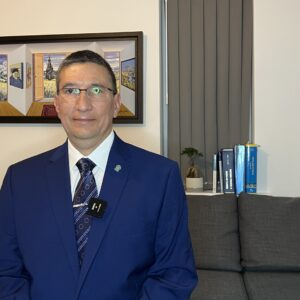 Prof. Dr. Carlos Rivas Echeverria